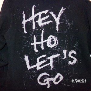 Ramones black zip up hoodie sweater size small